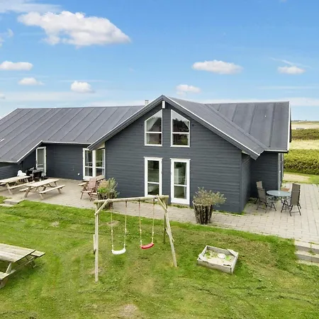 18 Person In Harbo Re Harboør